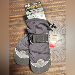 Snowboarding /Outdoor Insulated Mitt/ gloves
Size Small